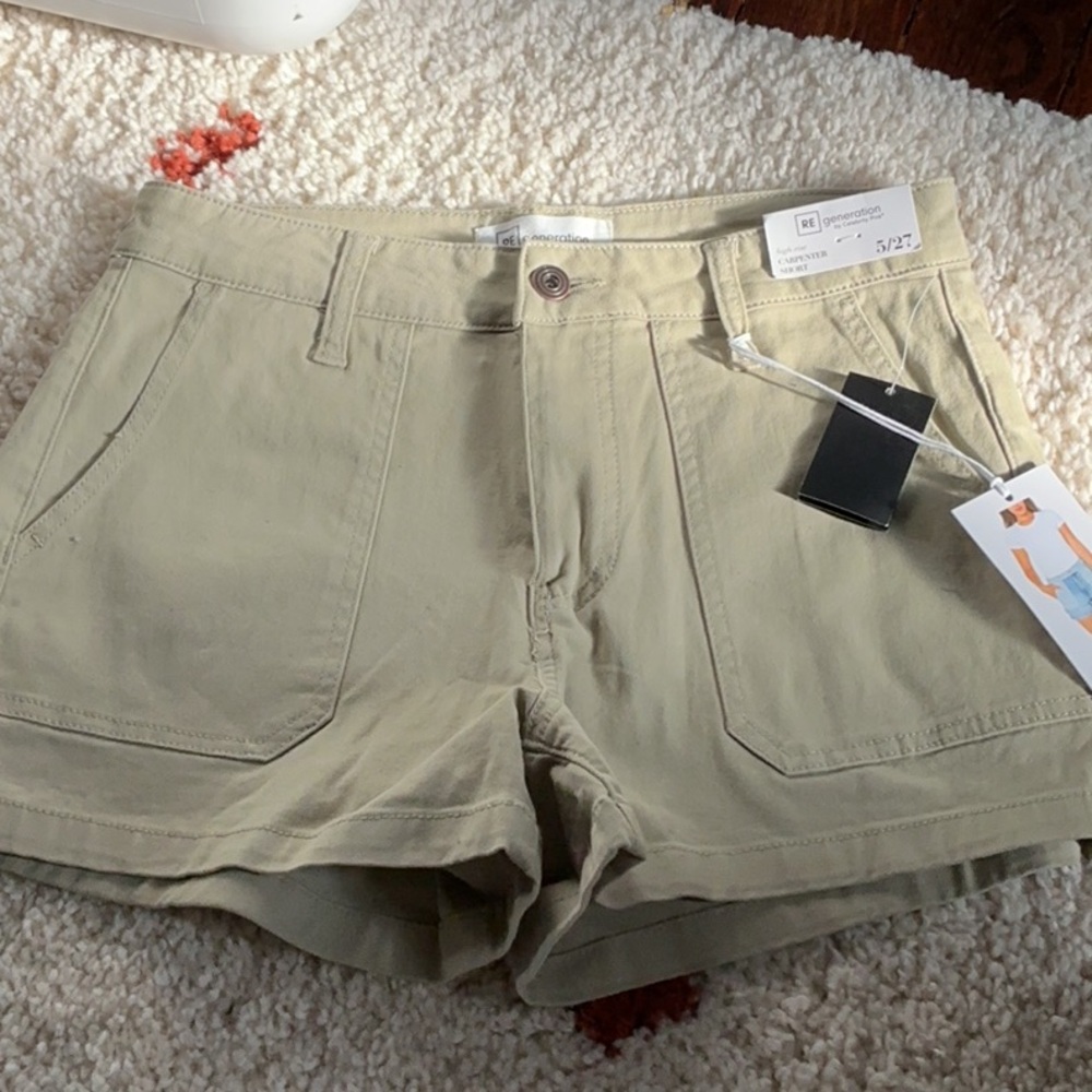 Shorts - Picture 3 of 3